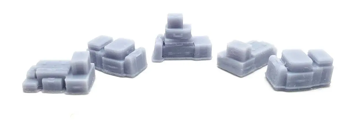 All Scale Miniatures Luggage Stacks -- Unpainted 3D Printed Parts Pkg(5)   (179-1600986) 1