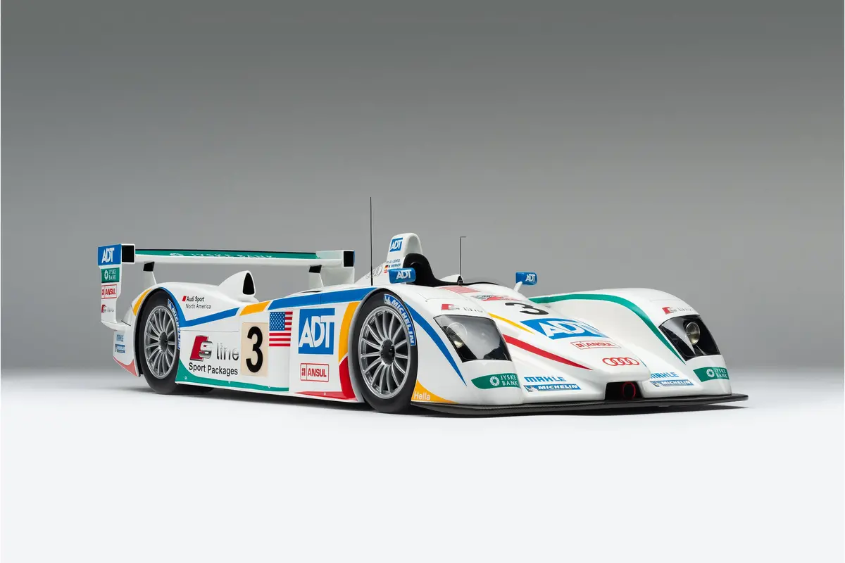 Audi R8 - 2005 Le Mans Winner 1