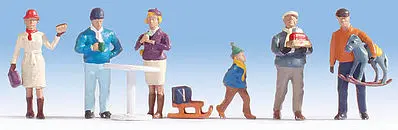 Christmas Market Figures (528-15926) 1