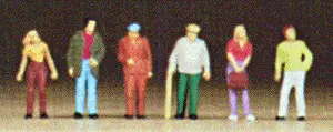 Preiser Pedestrians -- Standing   (590-79019) 1