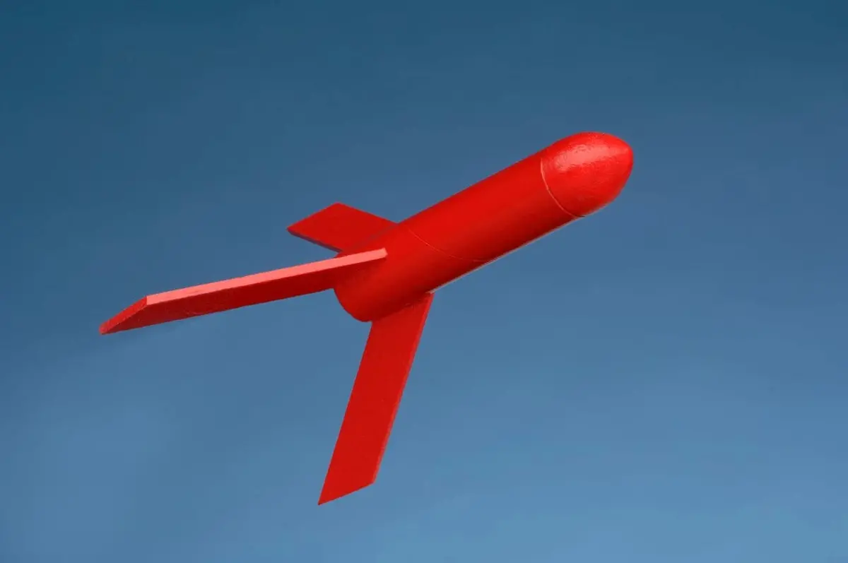 Starlight Flying Model Rocket Kit Micro (7823) 1