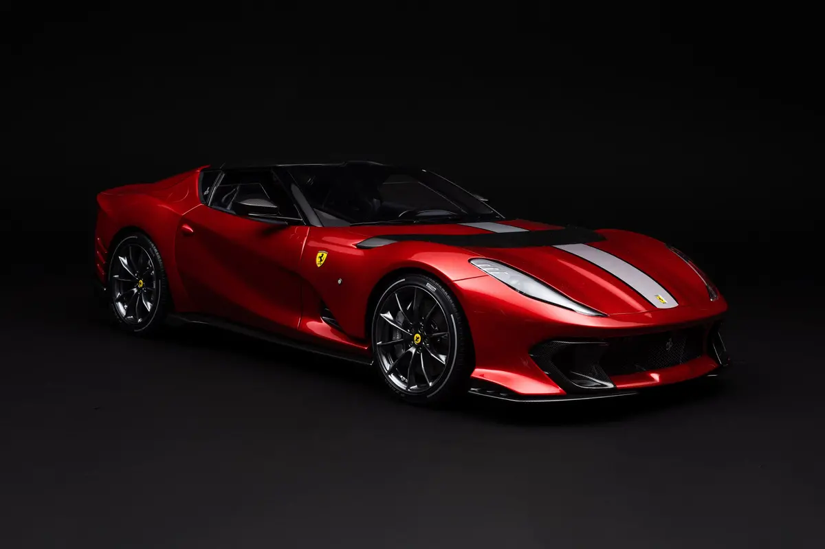 Ferrari 812 Competizione A (2021) 1