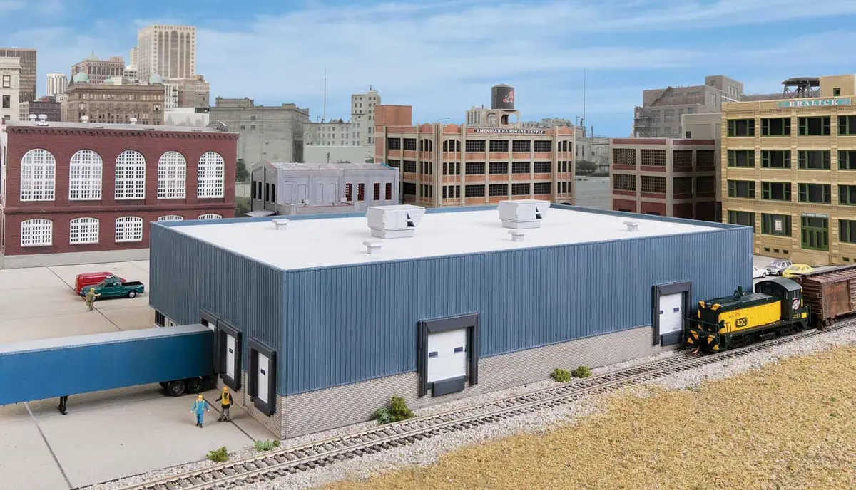 Walthers Modern Steel Warehouse  (933-3855) 1