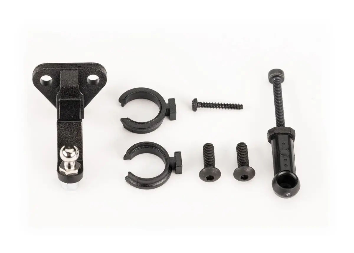 Traxxas Trailer Hitch/Coupler/Spacers  (Tra9796) 1