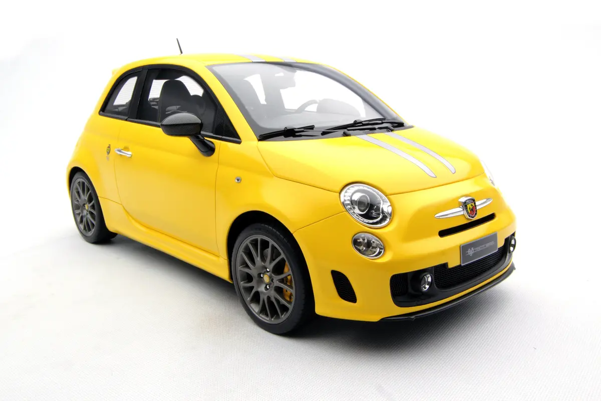 Abarth 695 Tributo Ferrari - Yellow (2009) 1