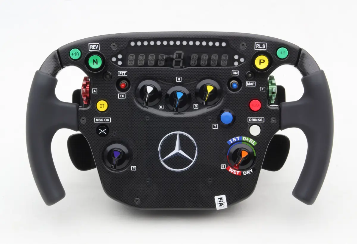Mclaren Mp4-27 Steering Wheel (2012) 1