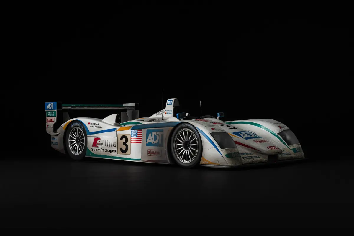 Audi R8 - 2005 Le Mans Winner - Race Weathered 1