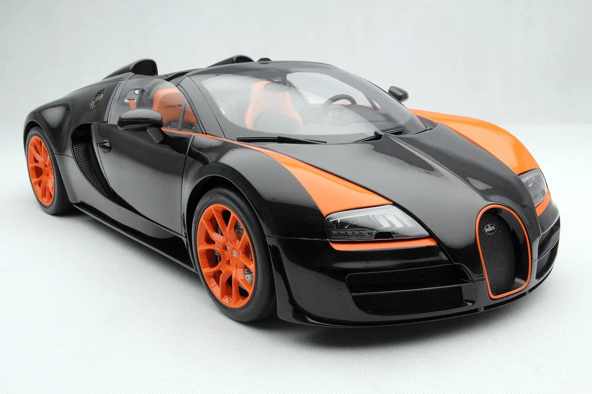 Bugatti Veyron Grand Sport Vitesse (2011) 1