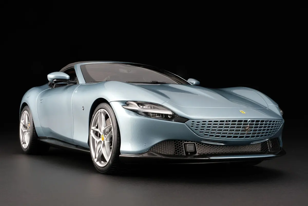 Ferrari Roma Spider 1