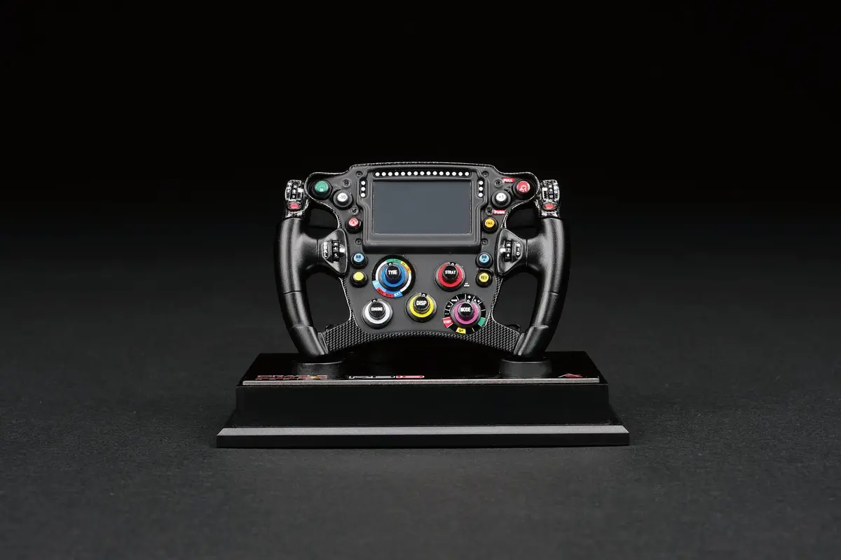 Oracle Red Bull Racing Rb18 (2022) Steering Wheel 1