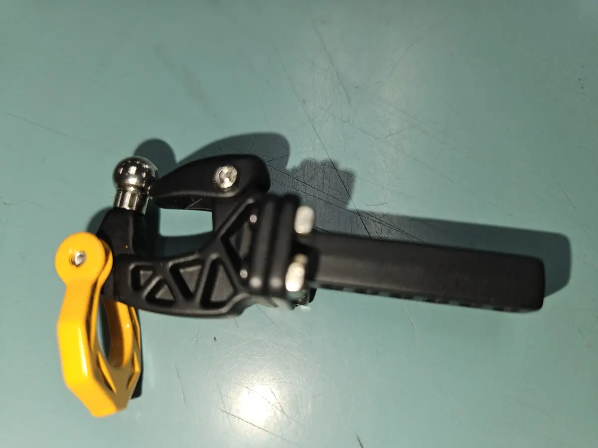 Hamilton Hobbies Rc Trailer Hook - Comes In Either Yelow Or Red  (Hamfsa098) 1