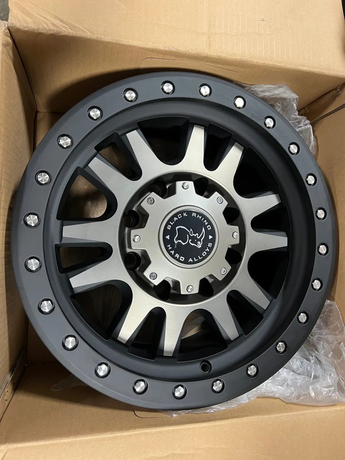 [Open Box] Black Rhino Tanay - 17X9, 8X170, 12 (Single Wheel) 1