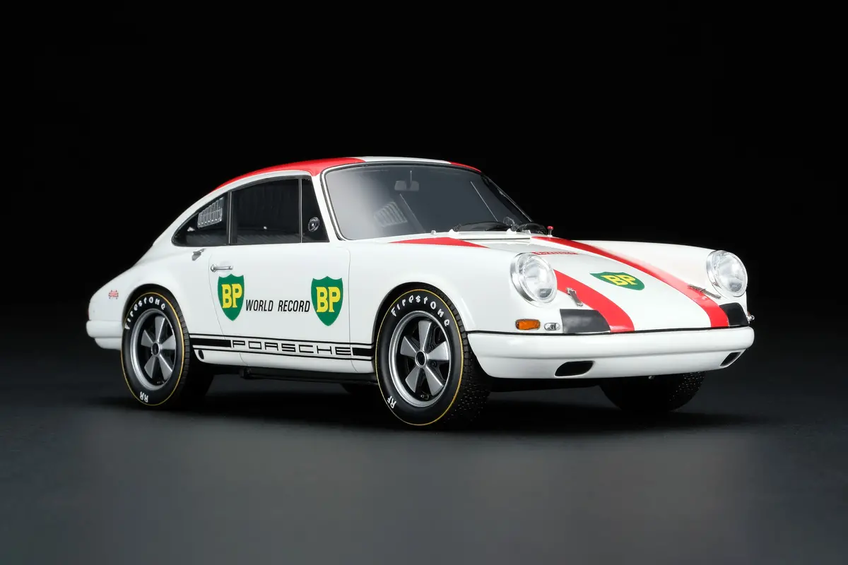 Porsche 911 R - 1967 Bp World Record 1