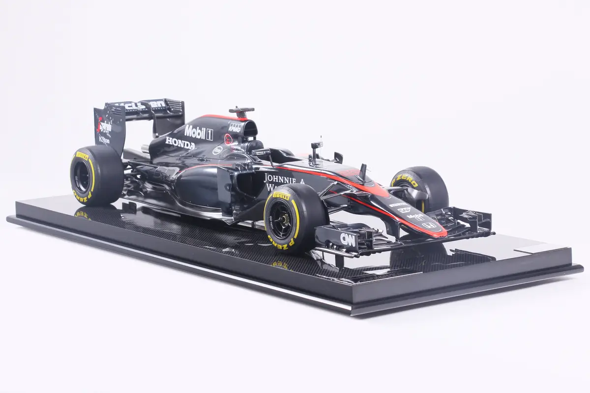 Mclaren Mp4-30 (2015) 1