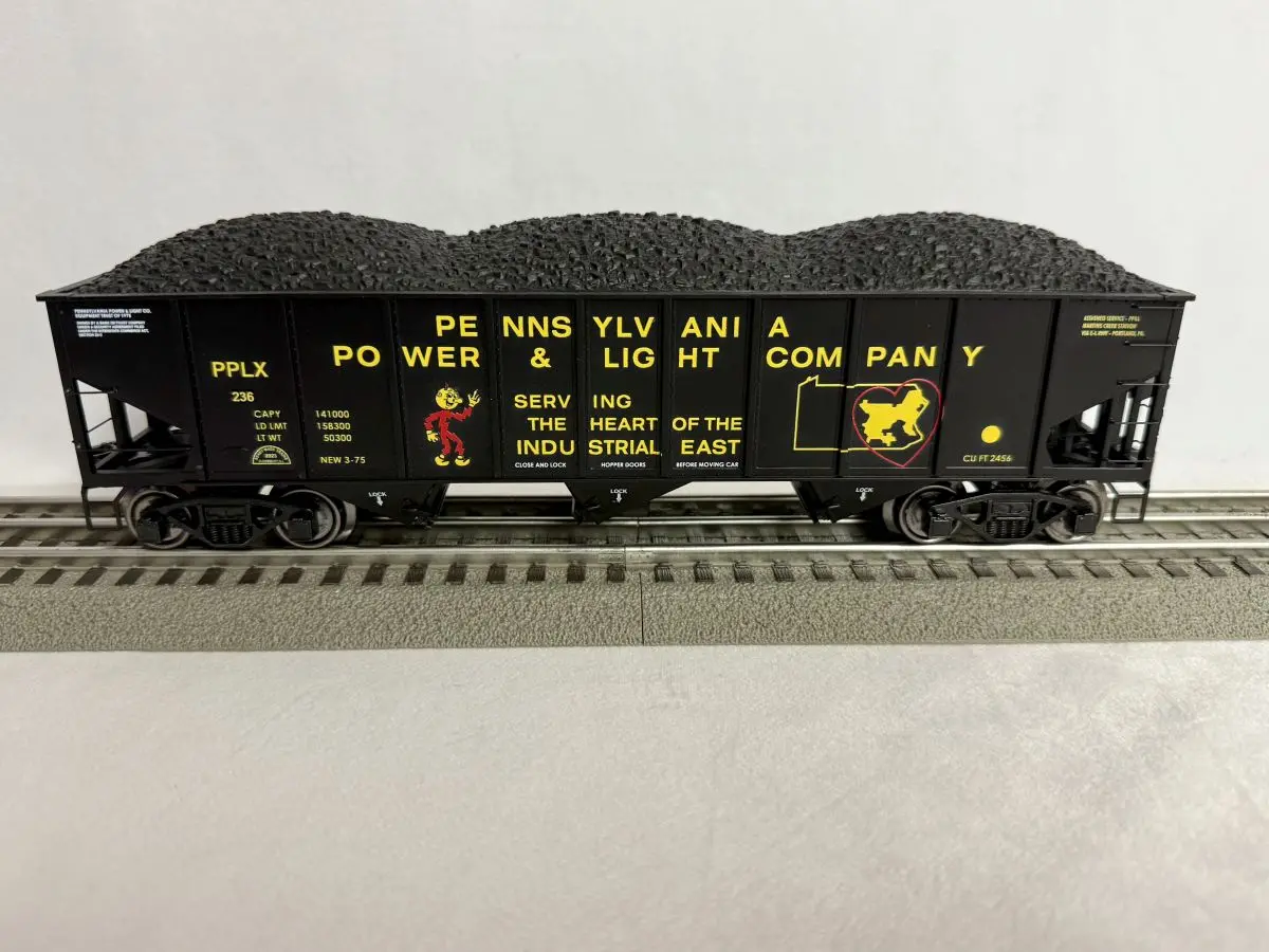 Rmt  O 3 Bay Hopper Penna Power & Light   (Rmt66276) 1