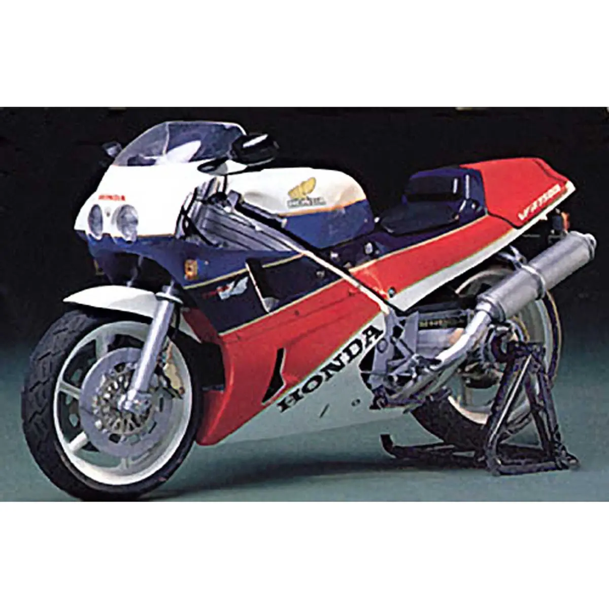 Tamiya 1/12 Honda Rc30 Motorcycle Model Kit   (Tam14057) 1