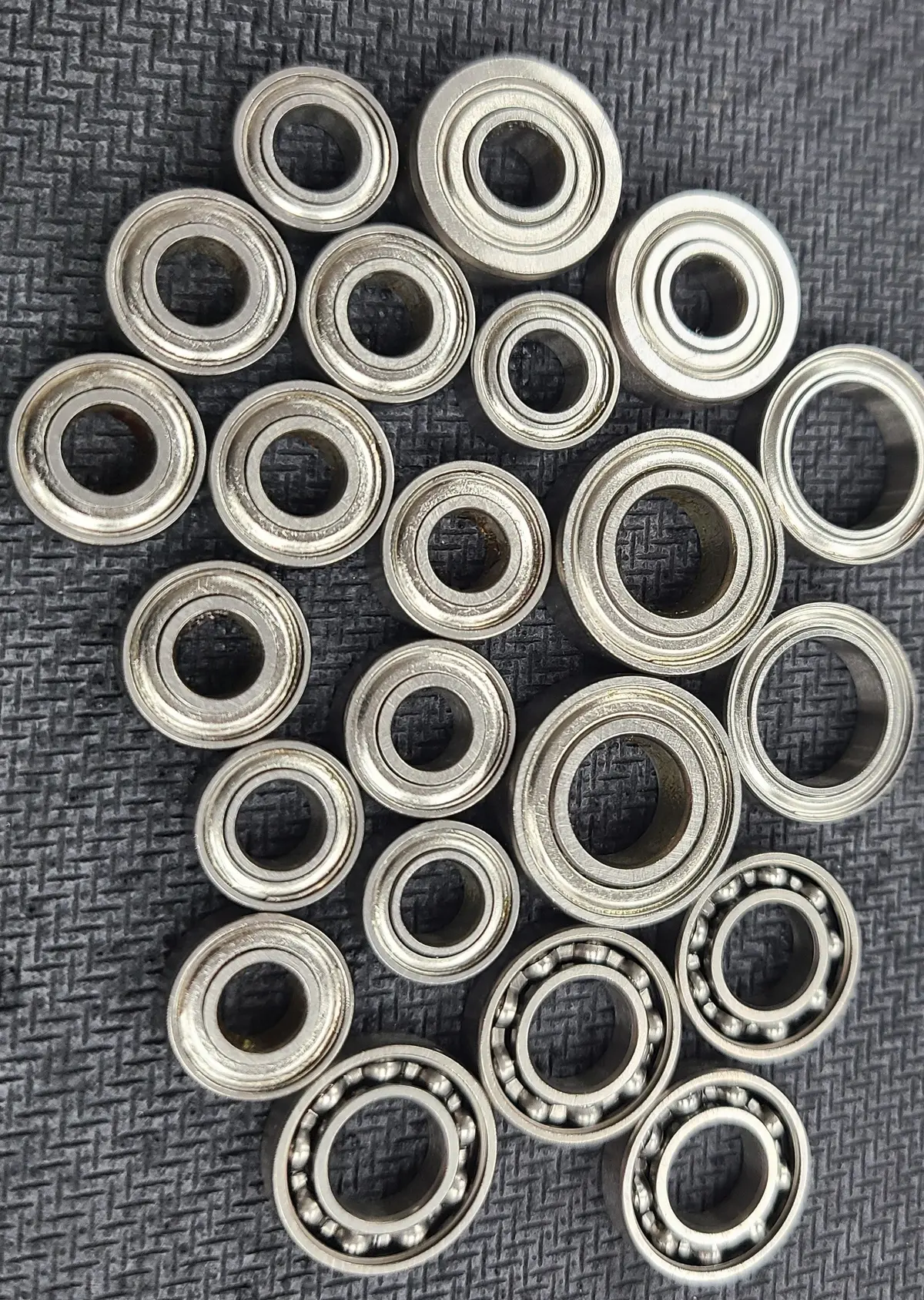 Hamilton Hobbies Axial Scx 10 Ii Deadbolt Bearings  (Ham130491) 1
