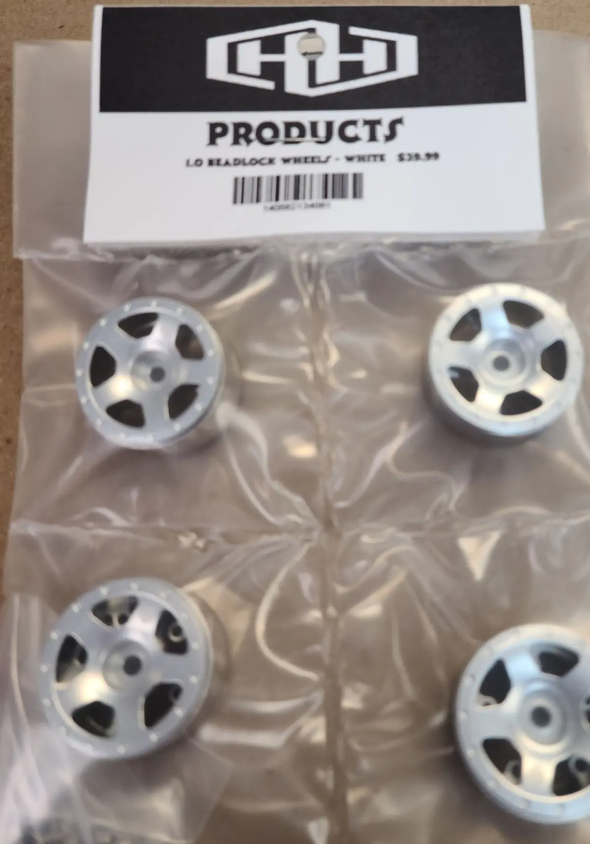 Hamilton Hobbies Scx24 Starfish Beadlock - White  (Ham134081) 1