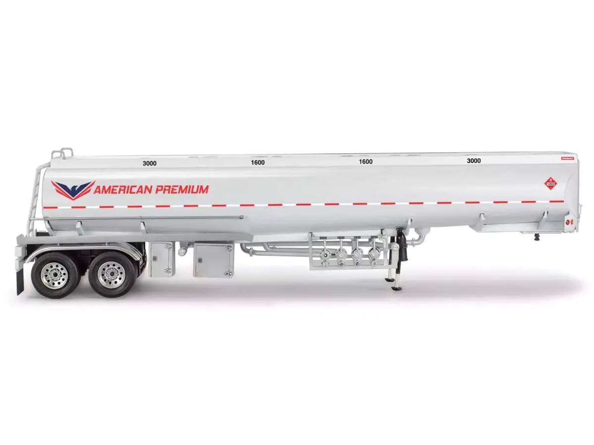 Revell Fruehauf 1:32 Semi Tanker Trailer Plastic Model Kit  (Rmx14536) 1